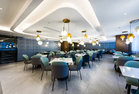 Yitel Collection Hotel (Anshun Ancient City Gufu Street Branch) Отели рядом с достопримечательностью «Anshun Confucian Temple»