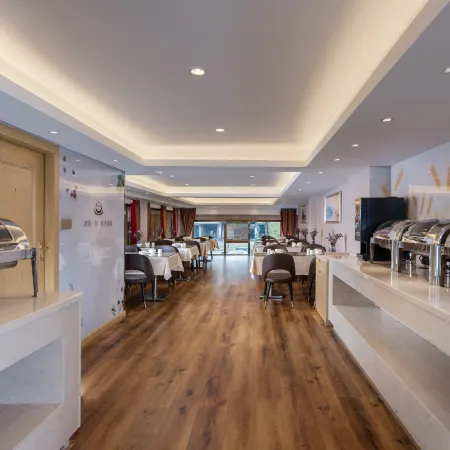 Vienna Hotel (Xinghe Branch, Xingning, Meizhou)