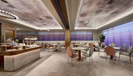 Mercure Hotel shantou High-speed railway Station Отели рядом с достопримечательностью «Waisha Old Bridge»