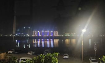 Nanbu County Yujun Shijing Chinese Inn