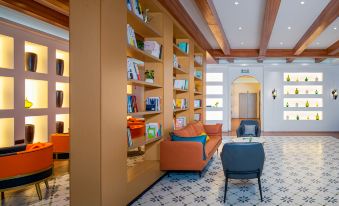 Europa Mediterranean Hotel (Guiyang East High-speed Railway Station Plaza)