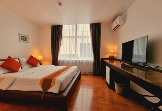 2. 더 베드룸 부티..