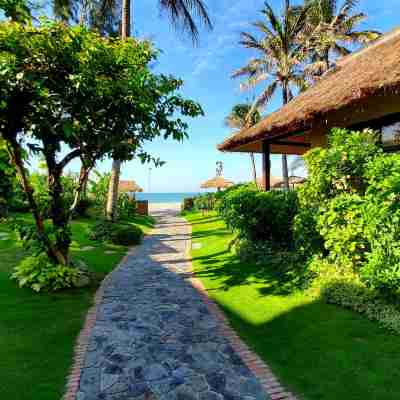 Bamboo Village Beach Resort & Spa Hotel Exterior