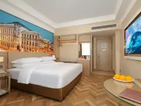 Vienna Hotel (Zhaotong Ancient City Municipal Plaza) Hotels near Hot Spring Swimming Hall (East Branch of Yunnan Dashanbao Black-Necked Crane Nature Reserve Administration)