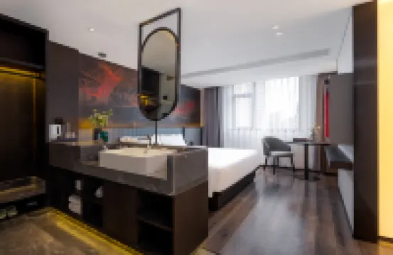 リャンジー匯品ホテル（海口竜湖天街海職院）