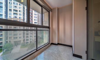 Mountain City Light Hotel (Rongchuang Culture Tourism City Branch)