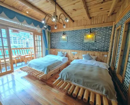 Mengqi Xiaozhu Inn Отели рядом с достопримечательностью «New Bridge»