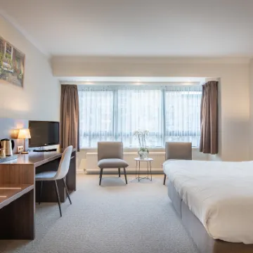 Hotel Carlton Hotels near Ghelamco Arena