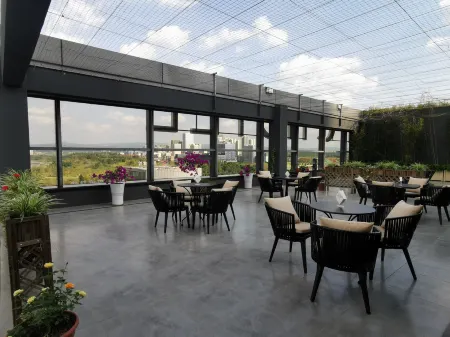 LAKESIDE MYRARE HOTEL Отели рядом с достопримечательностью «Beijing University of Aeronautics and Astronautics»