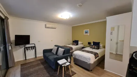 オイスター コーブ シャレー