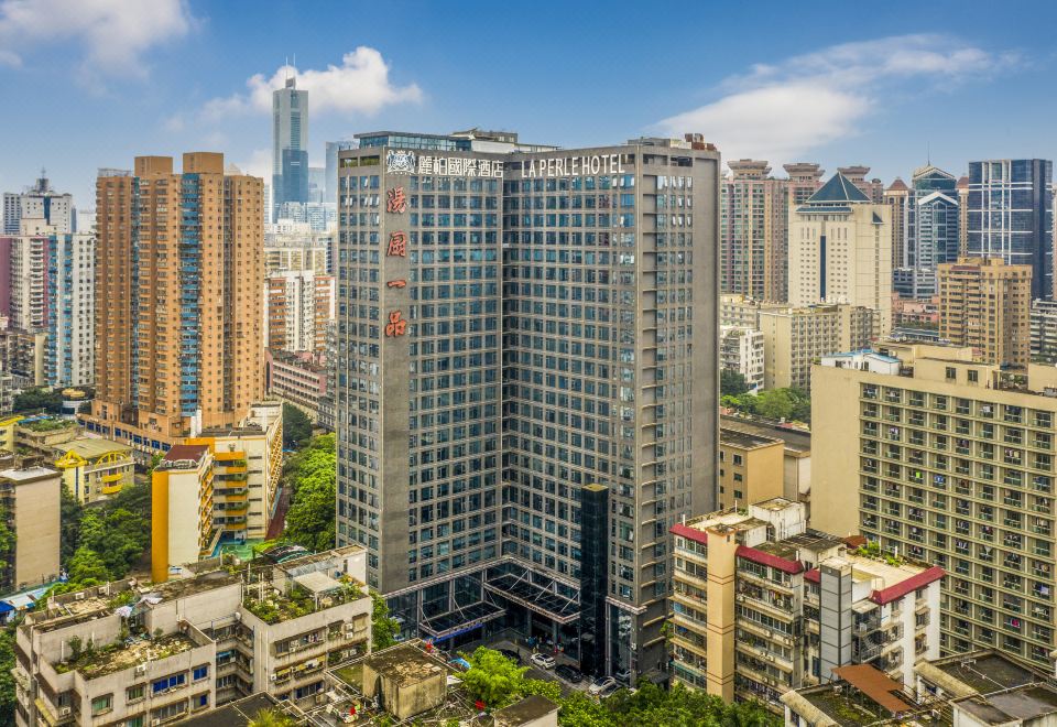 리바이 인터내셔널 호텔 광저우의 깔끔한 건물 전경