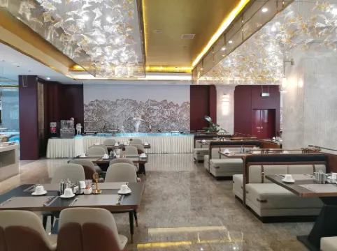 Aksu Hongfu Hotel