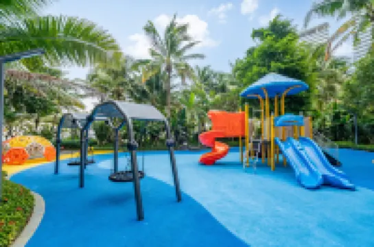 亮庭·海景沙灘沖浪度假美宿（萬寧融創日月灣店）