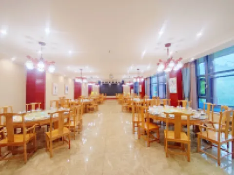 โรงแรมโฟรัล ไซโบ้ คังห่าว โรงแรมเชิงนิเวศ