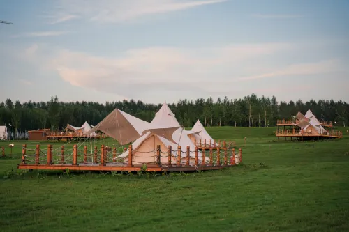 Hailonghu Camping Base Hotels in Meihekou