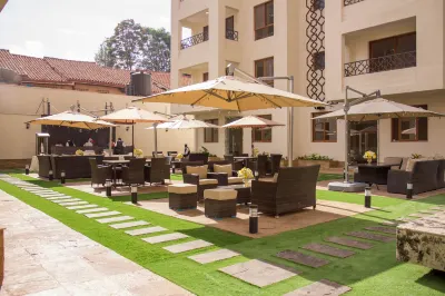 Charming cozy 1 bed condo with heated pool