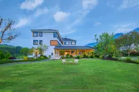 Anji Zhangyuan Fujun · Family-friendly Stream Pool Resort Hotels in Longwang Mountain/Zhebei Grand Canyon