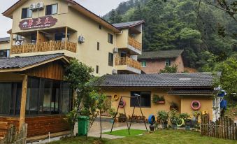 Simianshan Biyuntian B&B