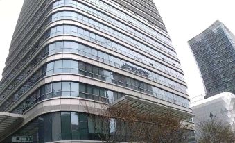 Fuzhou Zhuyue Boutique Apartment (East Second Ring Taikoo Plaza Zhuyu Metro Station)