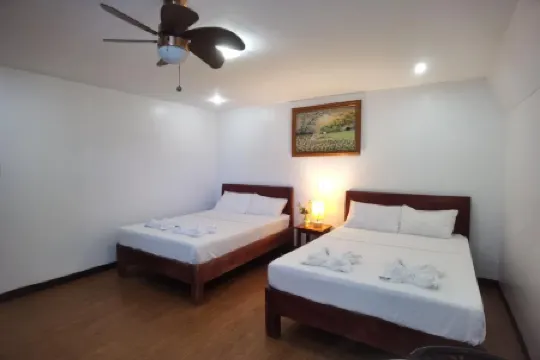 Tagzzz Hotel powered by Cocotel