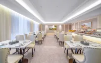 Vienna Hotel (Dali Yongping Yijiangnan Hotel)
