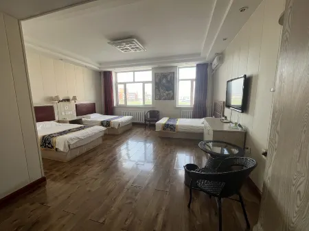 Golden Grassland Hotel, New Barag Right Banner Отели в г. Шинэ-Барга-Юци