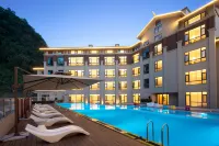 WYNDHAM RUIJINGMANSHAN HOTEL