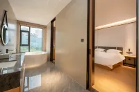 Zai Shan Yi Ye Lan Yue Jiu Dian Hotels in Neijiang