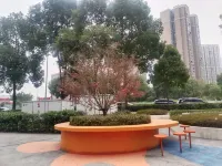 Boyue Apartment (Chengdu East Station East Square)