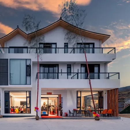 Yanli Boutique Homestay · Huiyuan Mountain Resort (Xidi Yixian East Railway Station Branch