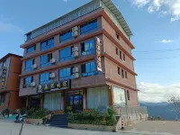 Xijiang Chenxi Yunsu (Qianhu Miaozhai West Gate Tourist Service Center Branch)