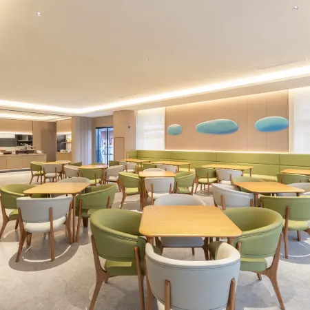 JI Hotel (Danyang Yida Square)