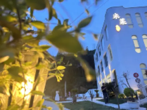 ANJI Milai·Panoramic ins  Hot Spring Vacation Meisu (Anji Yunshang Grassland Store) Hôtels à proximité de : Bamboo Sea