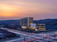 더블트리 바이 힐튼 옌지  호텔