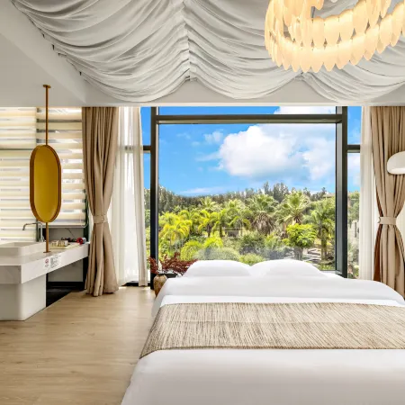 ZhenBeach Resort Villa (Yangjiang Hailing Island Poly Yintan Branch)