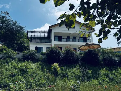 Kezhi Homestay (Lucongpo)