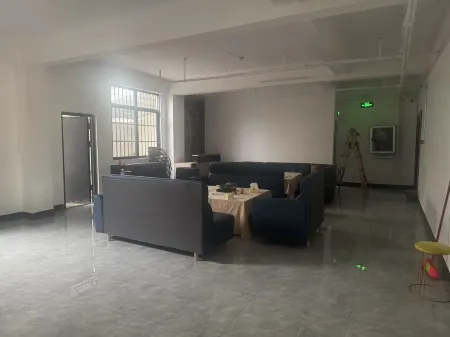 Zhenlong Hotel Отели в г. Тяньлинь