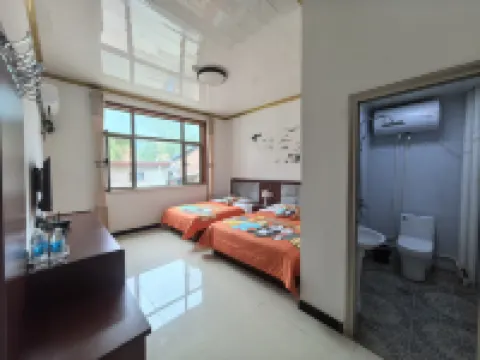 麥積山石窟遠方的家