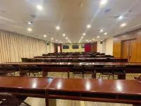 Wenfeng Hotel (Liaohe East Road)