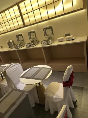 Cat's Distance YOUNG·IS·FASHION Hotel (Datong Ancient Town Parkson Plaza Branch)