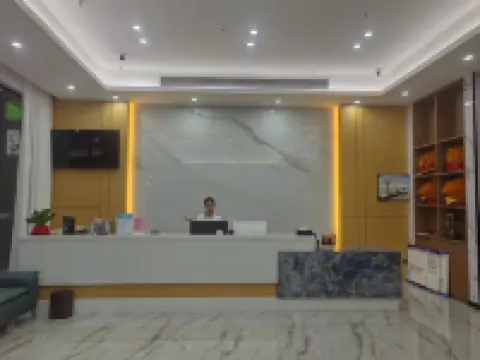 Yunze Hotel (Qinzhou West Exit Branch)