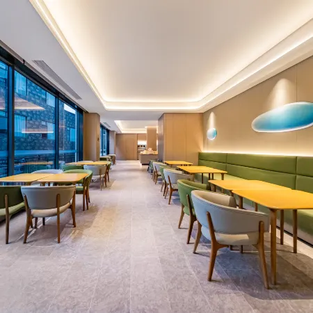 Ji Hotel (Siguniang Mountain Scenic Area Branch)
