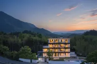 Selins · Mountain Forest Boutique Stay with Creek Tracing, Swimming Pool, and Mountain Retreat Hotels in 