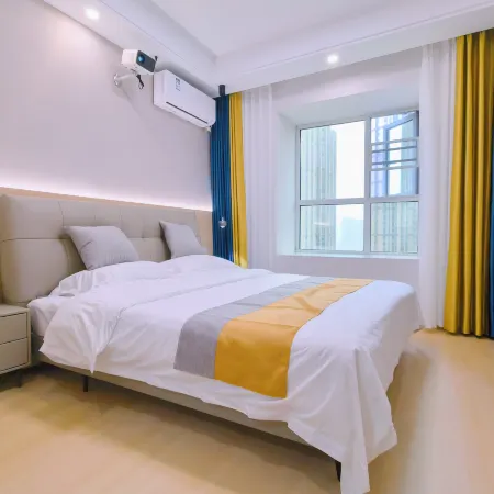 Qifenghu Light Luxury Art Giant Screen Guesthouse (Xiaogan Wanda)