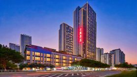 雲旗酒店（重慶北站龍頭寺公園地鐵站店）
