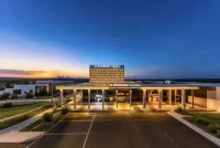 Vienna International Hotel (Nanchang Jinxian South Station Convention Center Branch) - parking