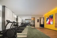 Hampton by Hilton Chongqing Yangjiaping Pedestrian Street - parking