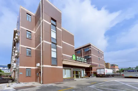 Jinjiang Inn Style (Shanghai Pudong Airport Town) Отели рядом с достопримечательностью «Chuansha Ancient Town»