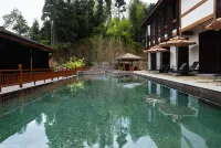 Kasion Puju Guesthouse - Pools