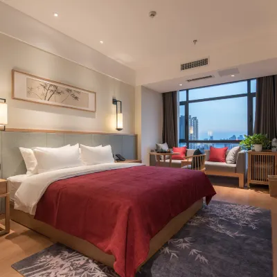 QIANNA LINQI HOTEL (Jiaozuo Jianshe Road Railway Station Branch) Hotels near Jiaozuo University Branch